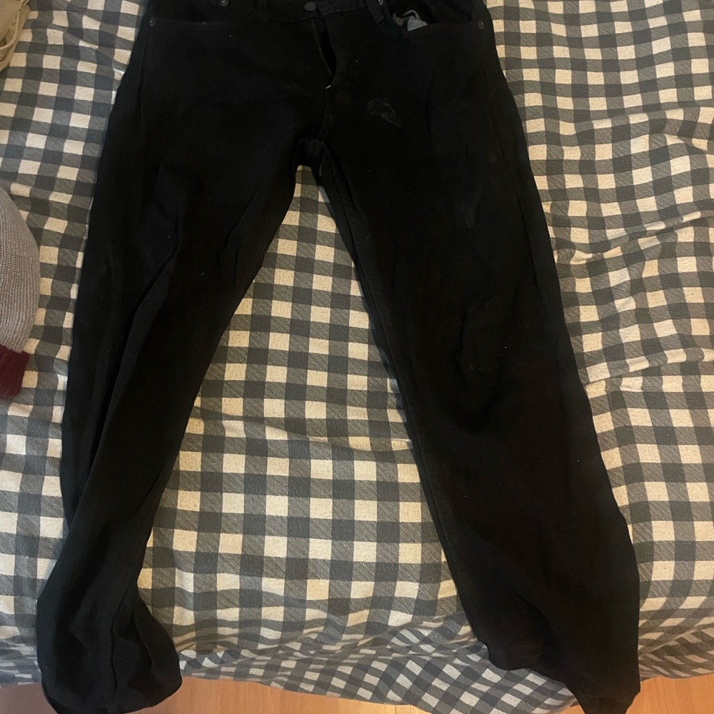 Levi’s black pants